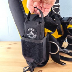 Inner weight pocket with handle